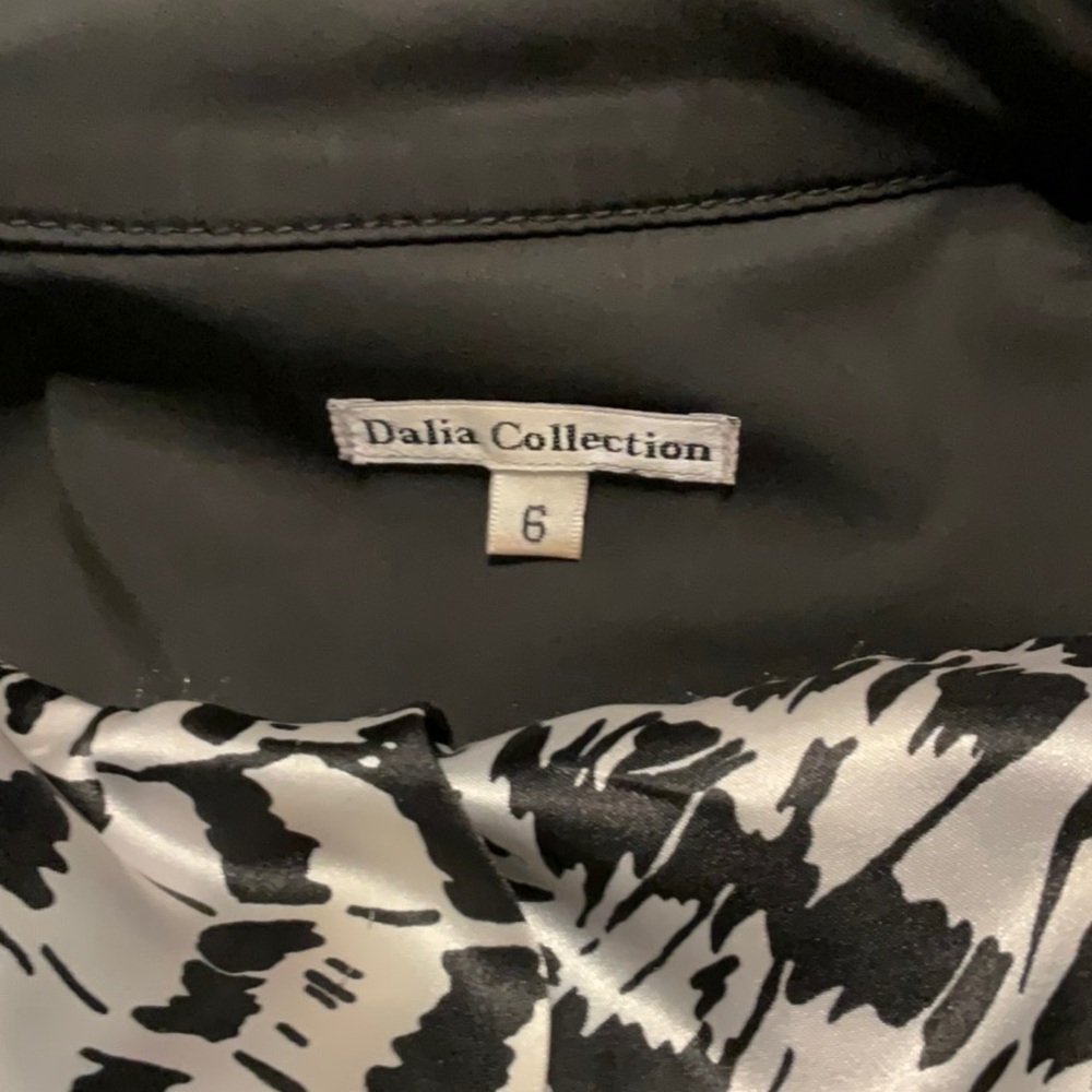 Dalia Collection - Picture 9 of 9